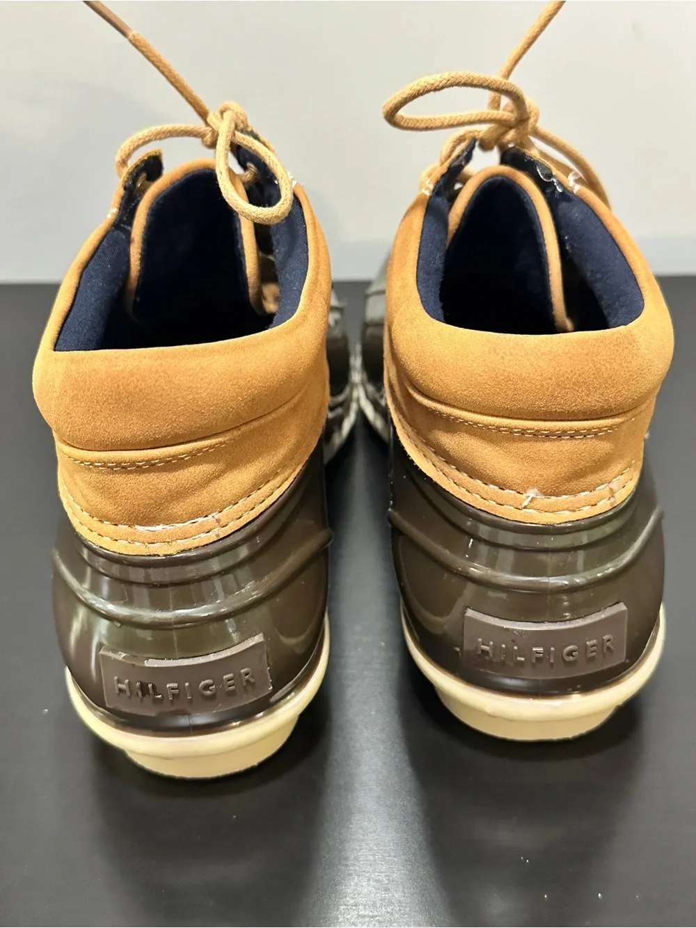 Tommy Hilfiger Women’s Duck Boots Size 7M Tan Brown Water Resistant Rain Shoes